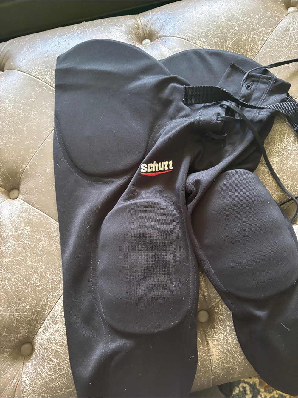 Schutt youth xl Black Padded Football Pants with Integrated Pads